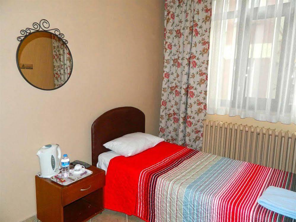 Rueyam Hotel Истанбул Екстериор снимка
